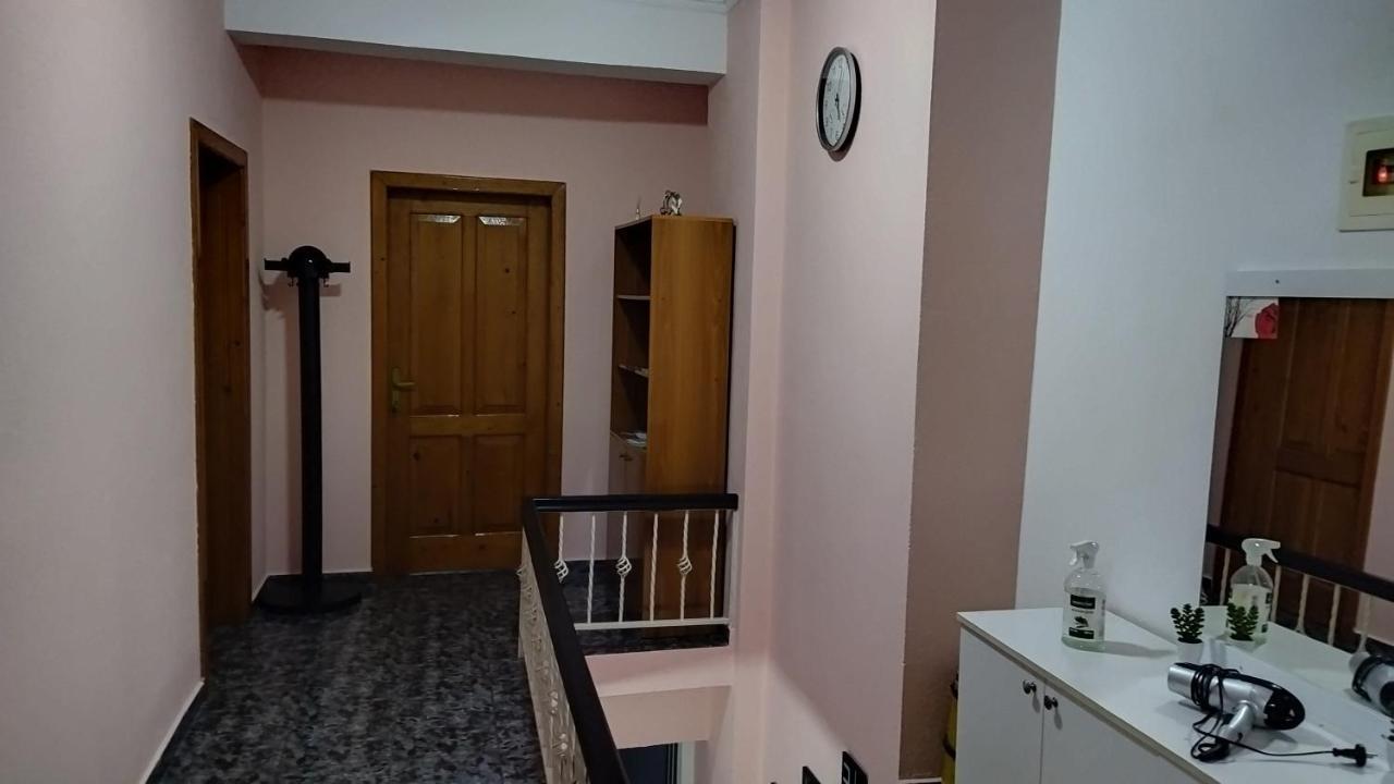 New Apartament Поградец Екстер'єр фото